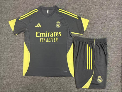 Kids Real Madrid Training Tracksuits 25/26 Football Kit Soccer Jersey